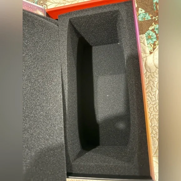 JBL pulse 4 good used condition - Picture 7 of 9